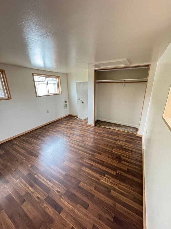 Building Photo - 2560 D St