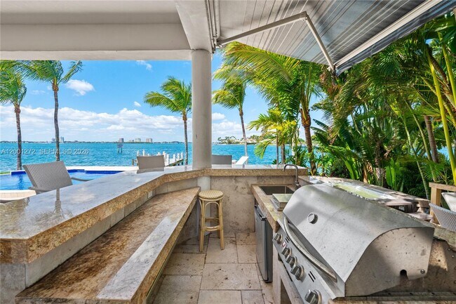 Building Photo - 1575 Stillwater Dr