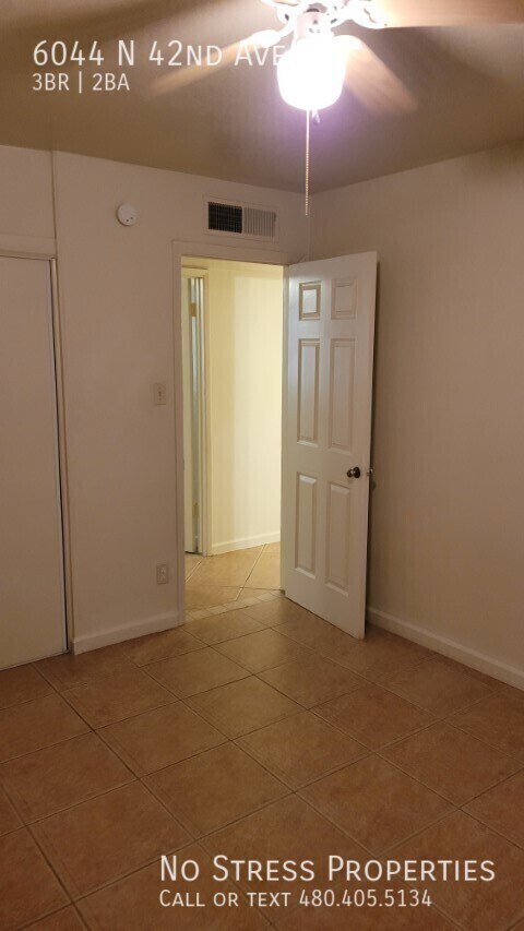 Building Photo - 6044 N 42nd Ave