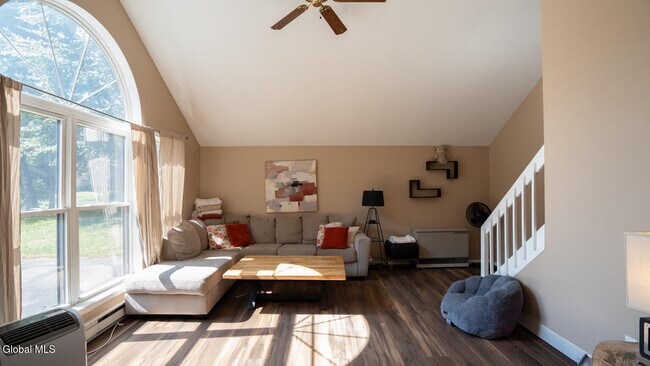 Building Photo - 64 Meadow Rue Pl
