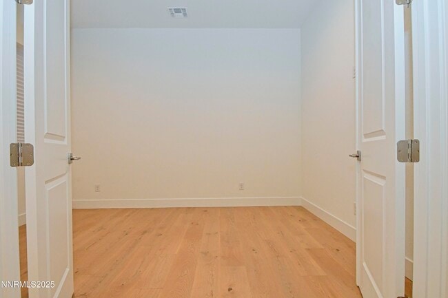 Building Photo - 7587 Calypso Dr