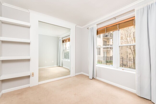 Building Photo - 1437 Rhode Island Ave NW