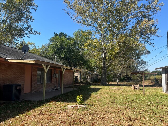 Building Photo - 106 Jane Dr