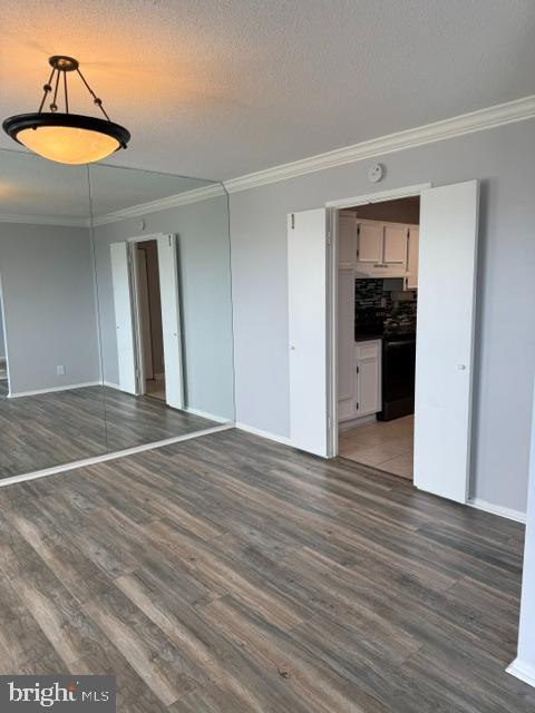 Building Photo - 307 Yoakum Pkwy