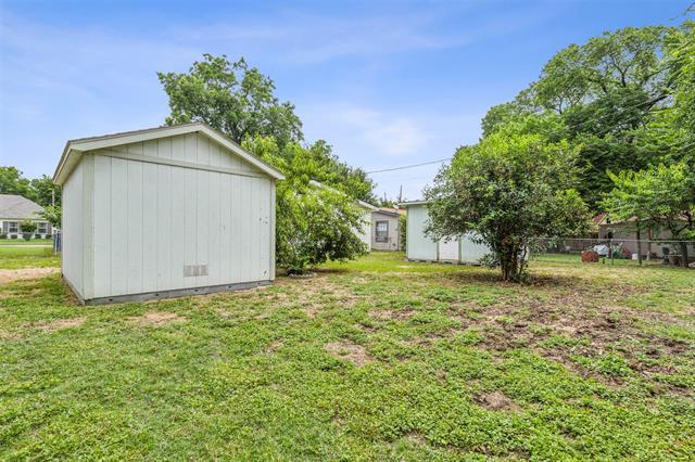 Building Photo - 5805 Tracyne Dr