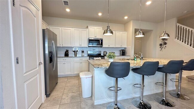 Building Photo - 7167 Oakmoss Loop
