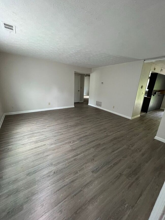 Building Photo - !!!WARNING: AVOID SCAMS CONFIRM RENTAL AT ...