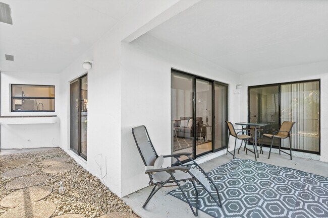 Building Photo - 5101 Via De Amalfi Dr