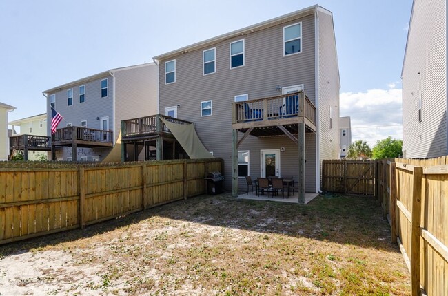 Building Photo - 808 Blanche Ave