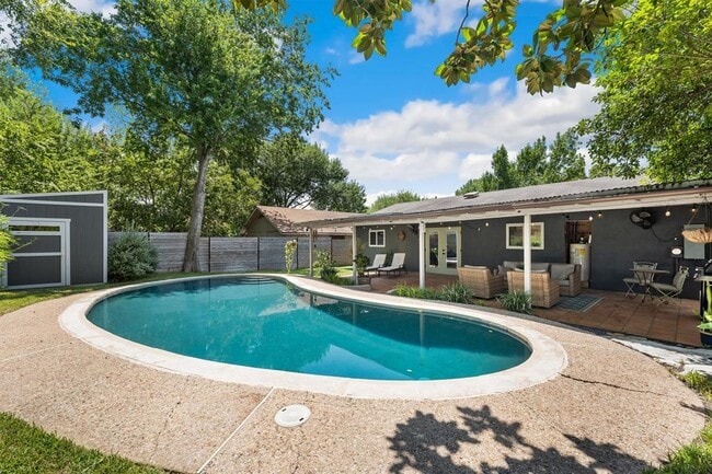 Primary Photo - 4412 Dovemeadow Dr