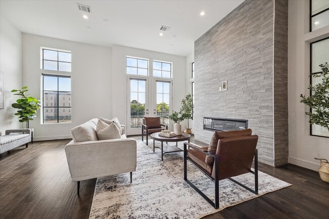 Building Photo - 5824 Winsome Ln