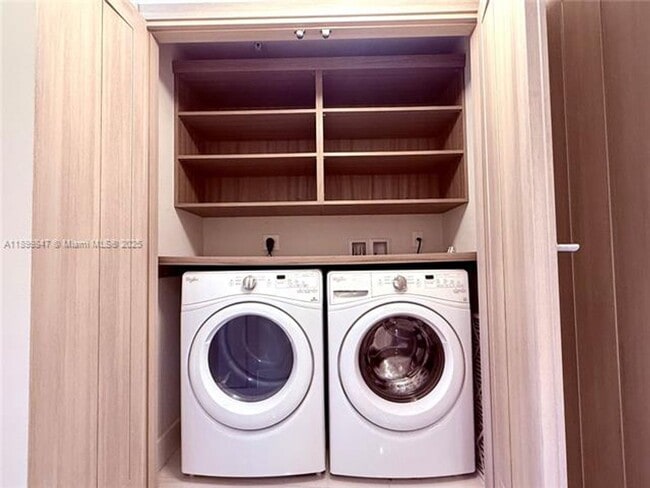 Building Photo - 17111 Biscayne Blvd