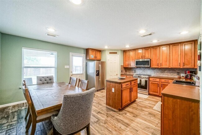 Building Photo - 2957 Water Willow Ln
