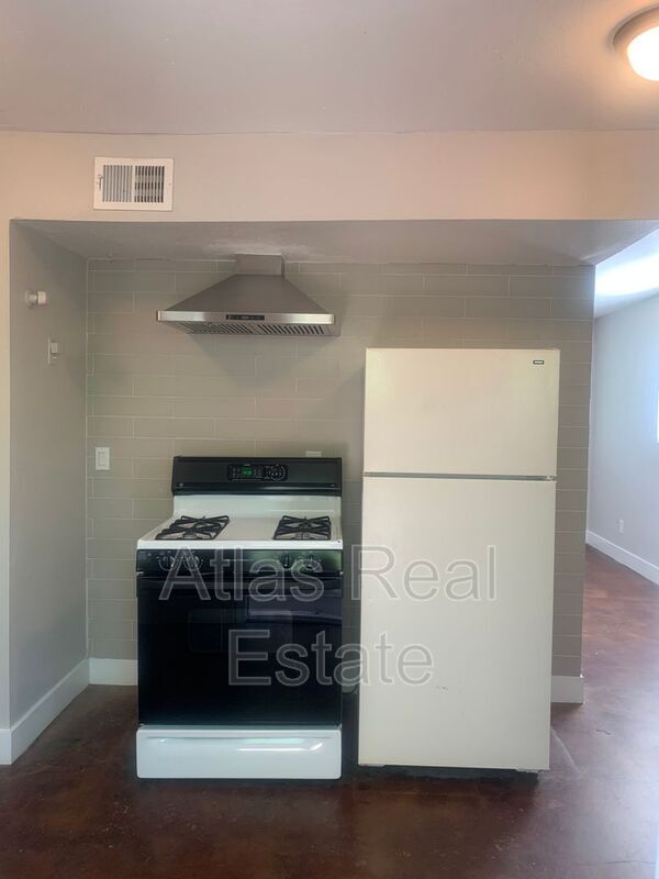 Building Photo - 4310 N 14th St