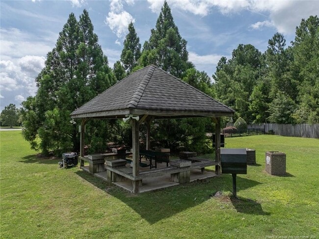 Building Photo - 635 Marshtree Ln