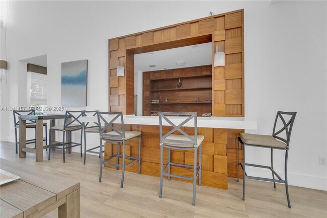 Building Photo - 3235 NE 184th St