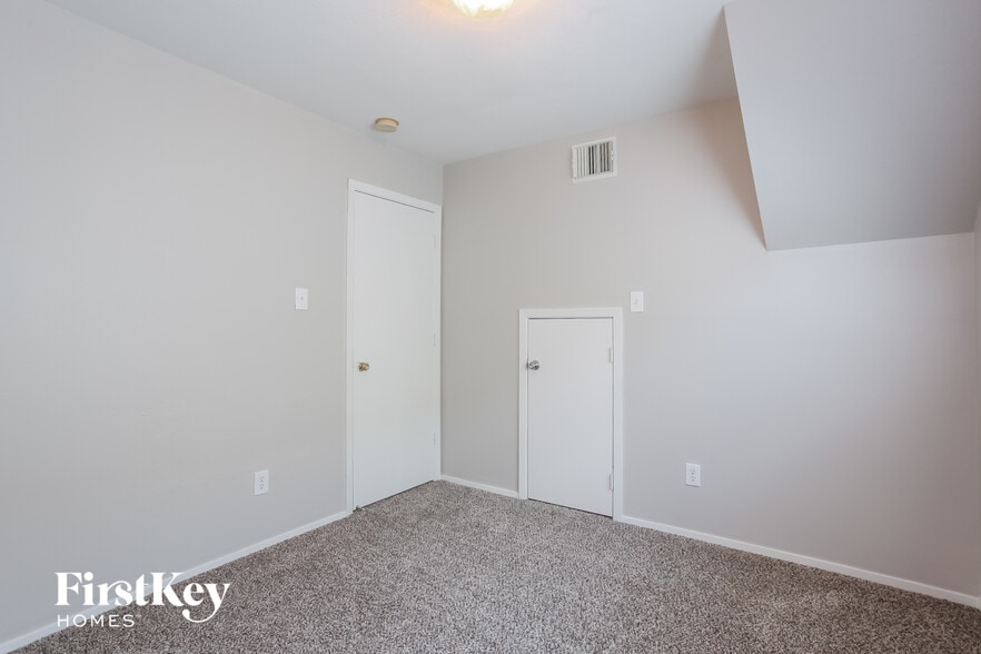 Building Photo - 1523 Nichole Woods Dr