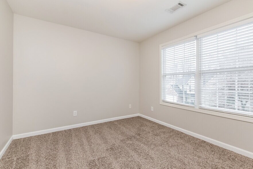Building Photo - 6522 Grand Hickory Dr