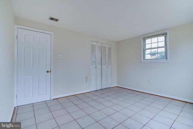 Building Photo - 13636 Greenwood Dr