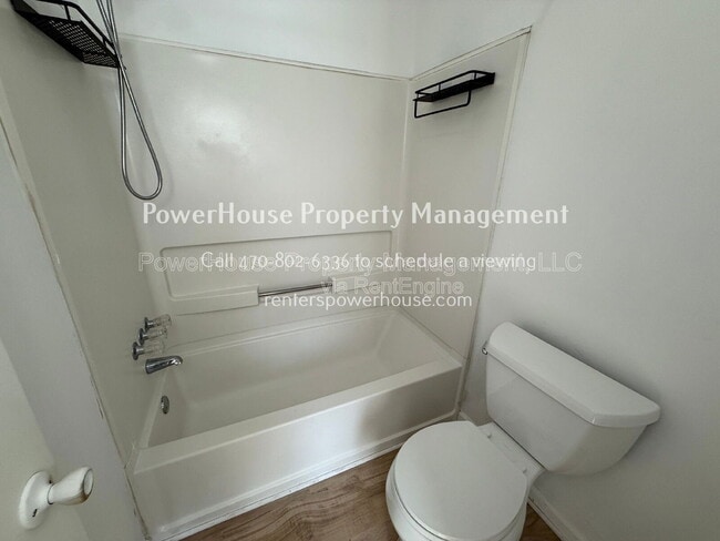 Building Photo - 3859 Meadow Creek Dr