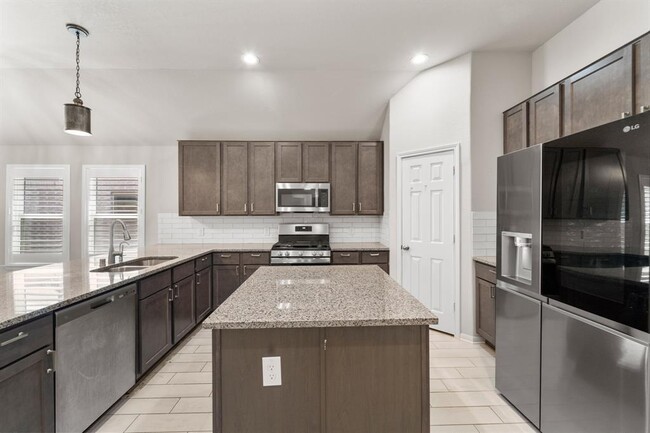Building Photo - 15603 Eastern Meadowlark Wy