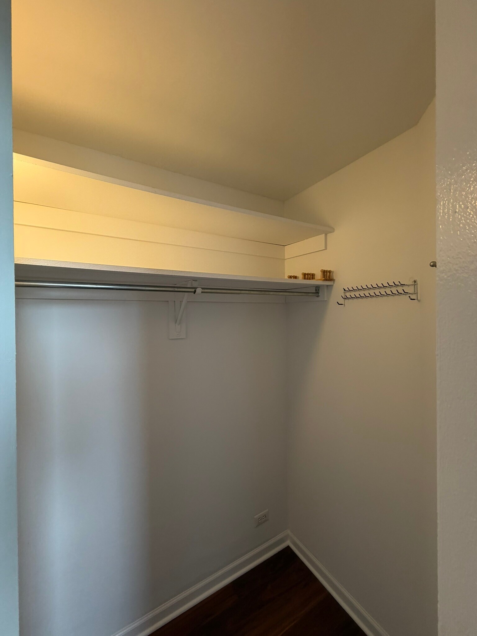 Building Photo - 3660 N Lake Shore Dr