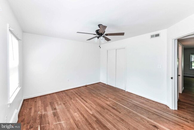 Building Photo - 130 S 29th St