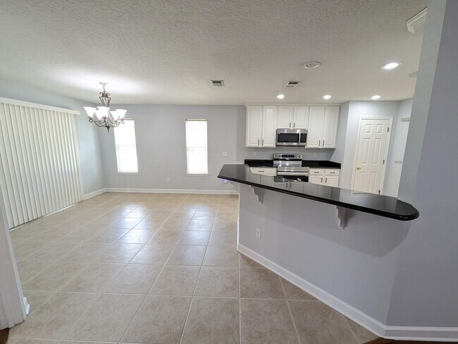 Building Photo - 462 Sandmore Shores Dr