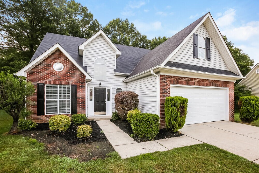Building Photo - 4006 Brookforest Ln