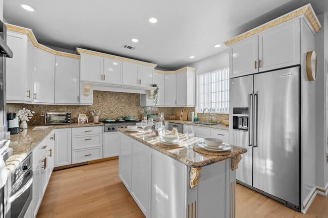 Building Photo - 1853 Penasco Rd