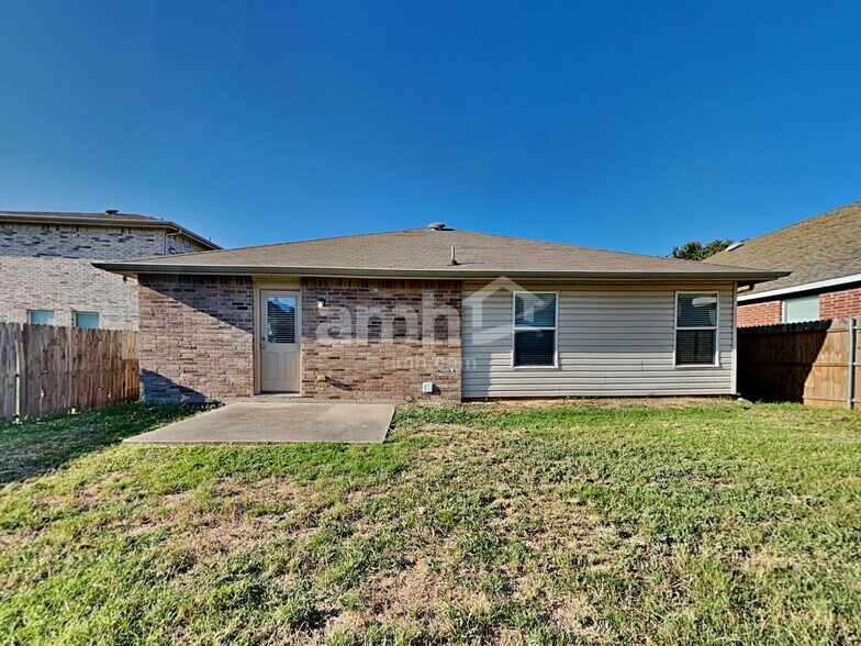Building Photo - 1809 Trego Dr