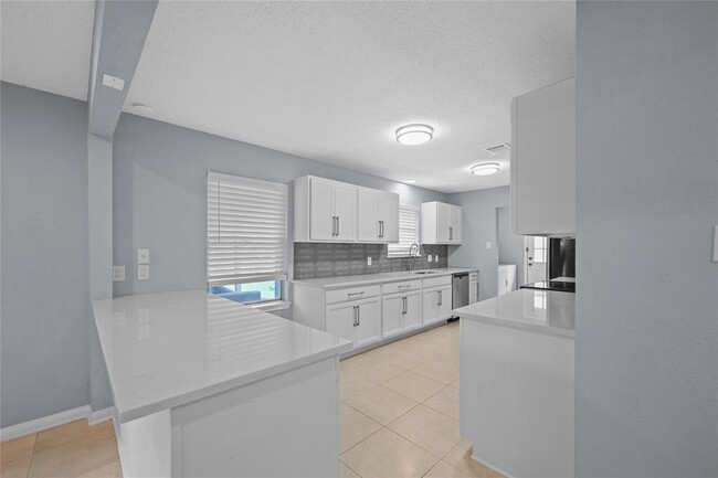 Building Photo - 12735 Memorial Dr