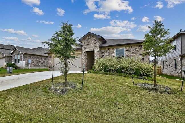 Building Photo - 210 Briggs Ln