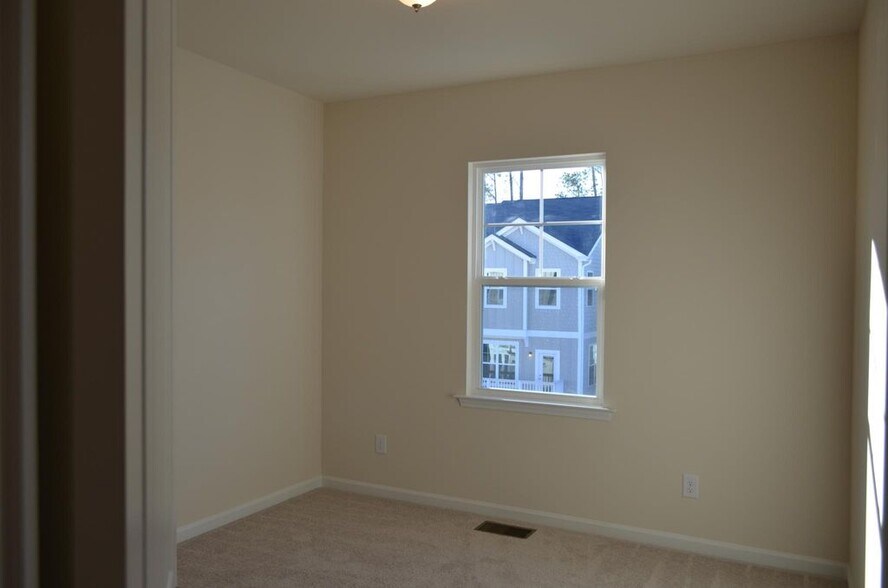 Building Photo - 2230 Chattering Lory Ln