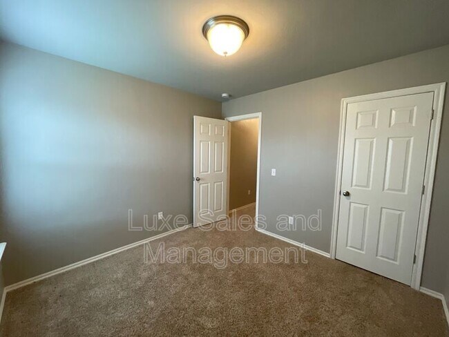 Building Photo - 11724 NW 135th St