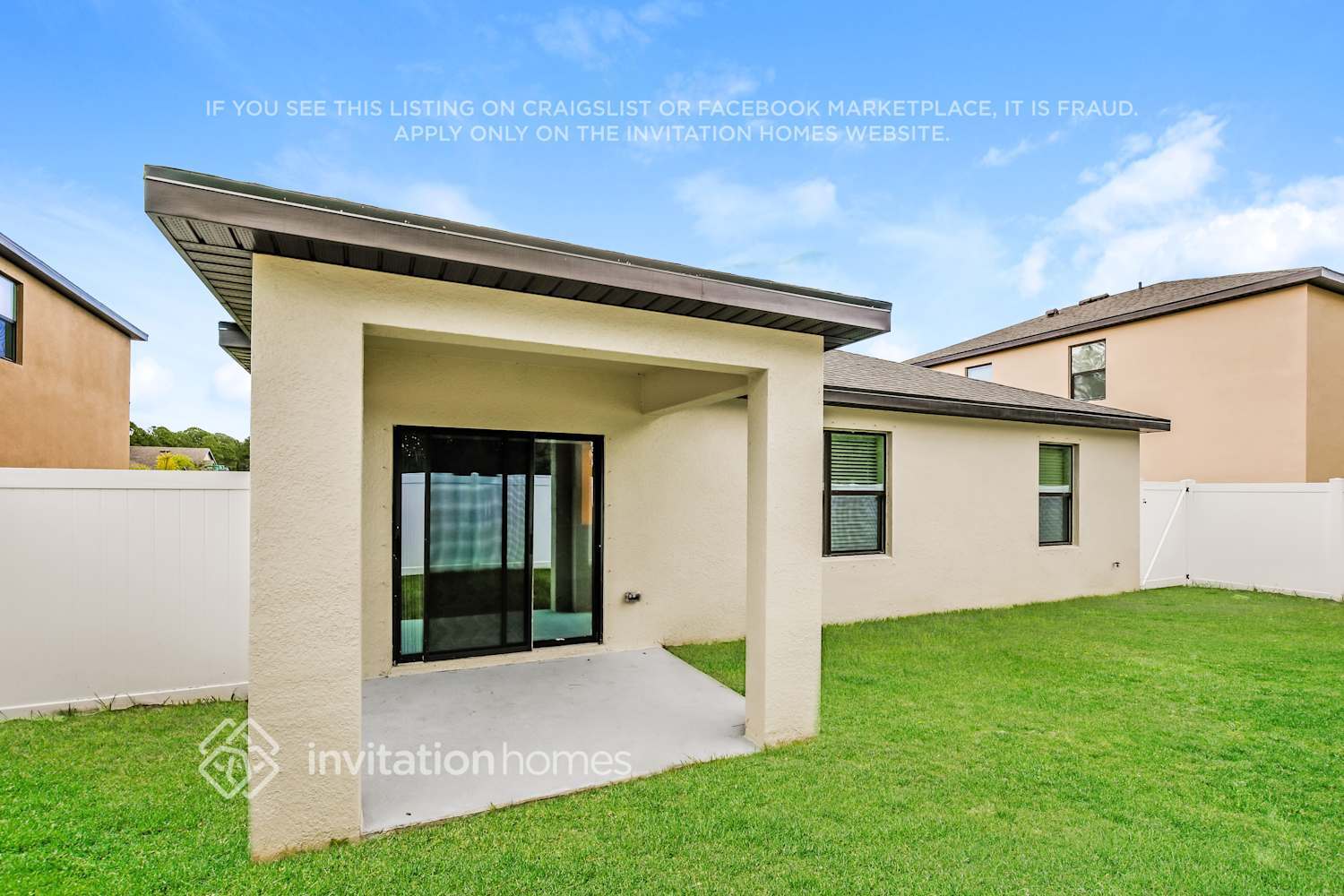 Building Photo - 565 Seaspray Dr