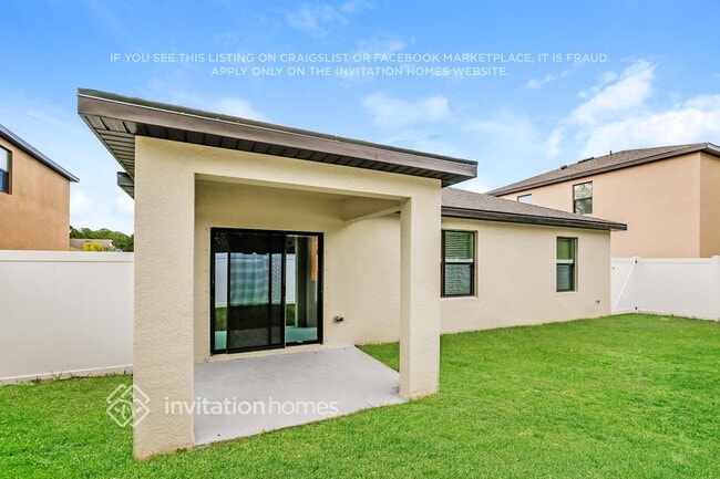 Building Photo - 565 Seaspray Dr