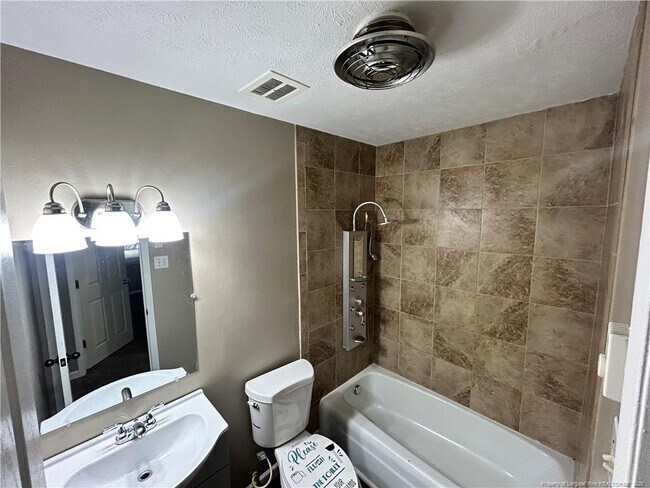 Building Photo - 6539 Amanda Cir