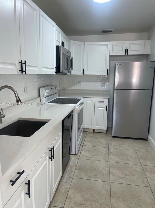 Primary Photo - 2329 NE 173rd St