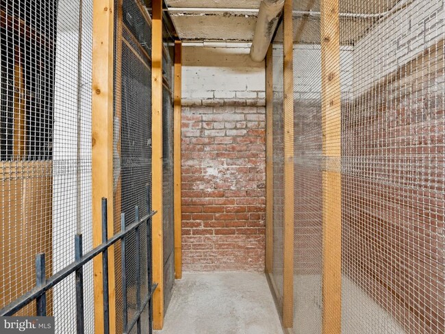 Building Photo - 2153 California St NW
