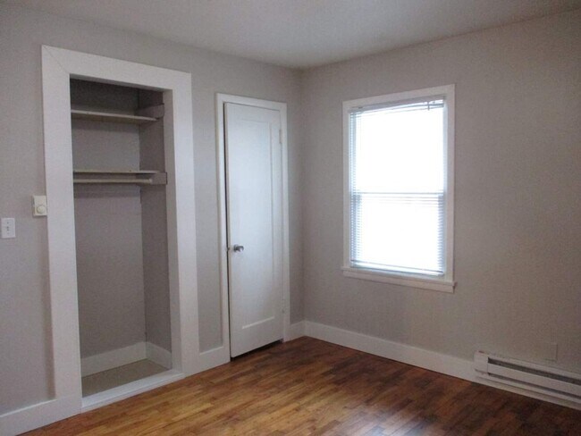 Building Photo - Charming 2 Bedroom 1 bath in Tacoma