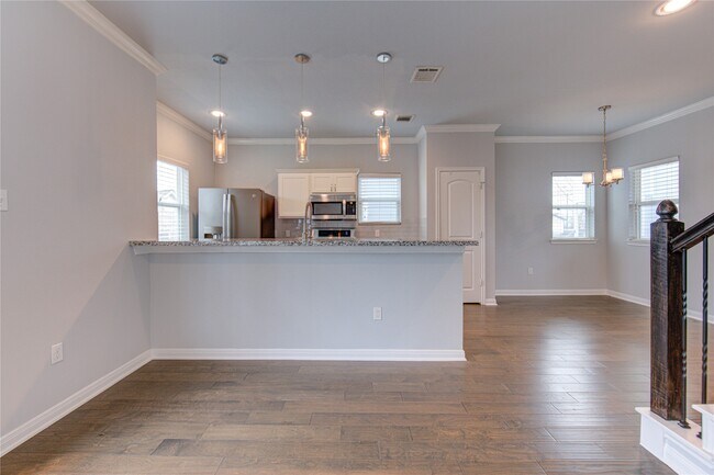 Building Photo - 1115 Bunton St