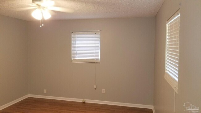 Building Photo - 4170 Capri Dr