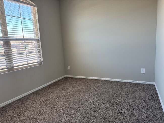 Building Photo - 6211 Globe Life Ct
