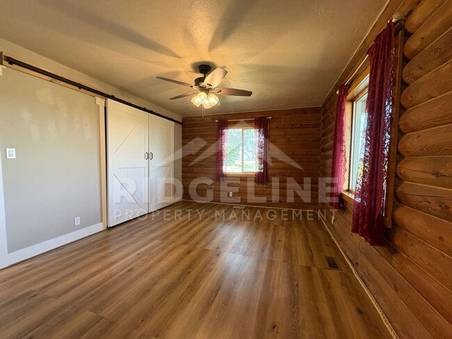 Building Photo - 948 N 900 E