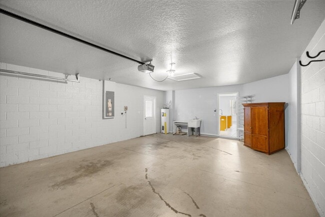 Building Photo - Spacious 4BR Home in Fore Ranch | Office + Ensuite + Extended Garage | Available Now