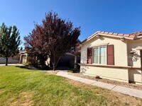 Building Photo - 10787 Grayslake Dr