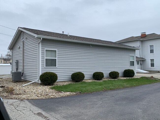 Building Photo - Newly Constructed Two bedroom Unit