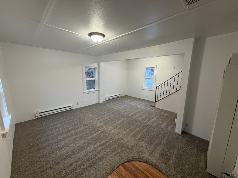 Large Living Room - 6318 W Grant St