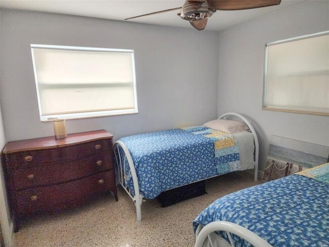 Building Photo - 11645 Oxford St